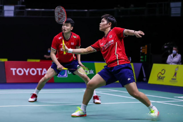 包含泰国队翻盘丹麦队,黄鸭组合扛起全队的词条 包含泰国队翻盘丹麦队,黄鸭组合扛起全队的词条